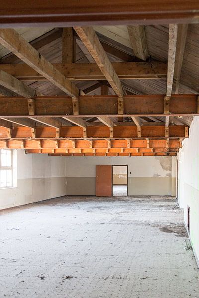 Stadtfotografie | Urban Photography | Leeres ehemaliges Irrenhaus von heidi borgart