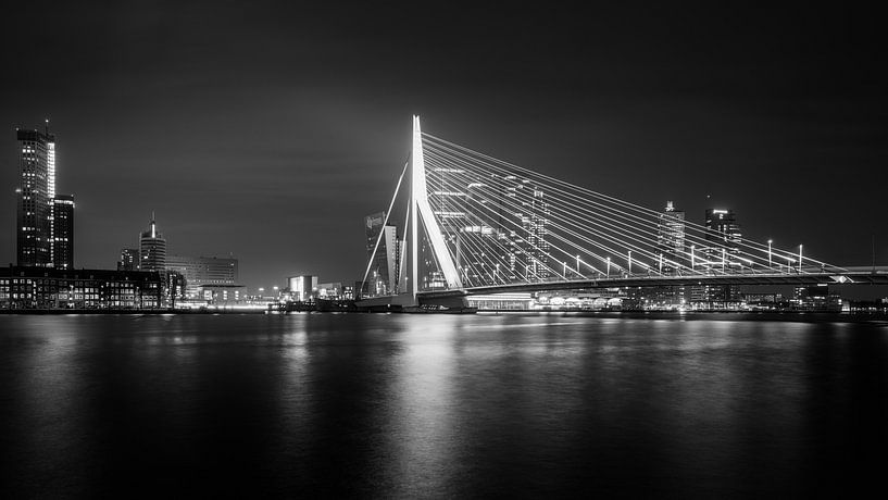 Rotterdam Skyline II van Dennis Wierenga