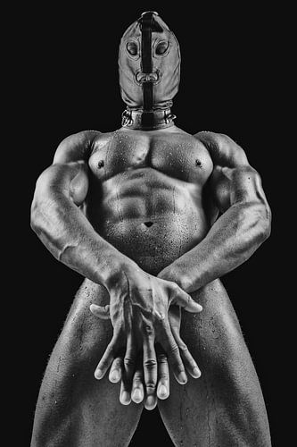 Naakte man met prachtig gespierd lichaam.