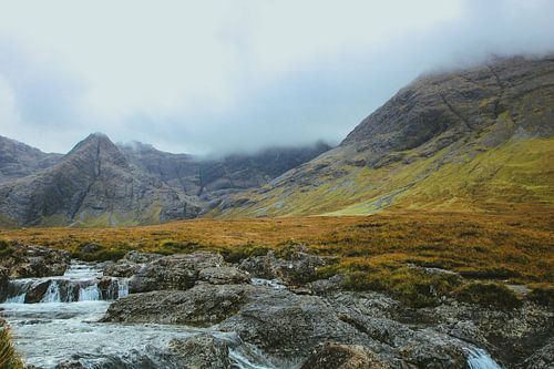 De prachtige Fairy Pools in de Coire Valley op het Schotse eiland Skye.
