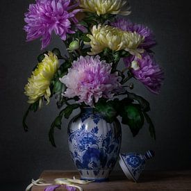 Delft blue vase with colourful flowers by Inkhere Art