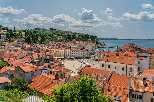 Uitzicht vanaf de Sint-Joriskerk in prachtig Piran