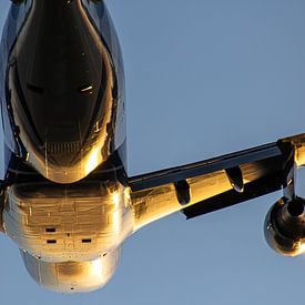 Boeing 747 during beautiful sunset by Robin Smeets