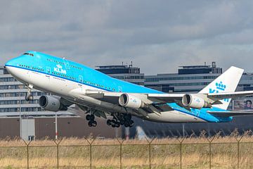 KLM Boeing 747-400M City of Dubai. by Jaap van den Berg