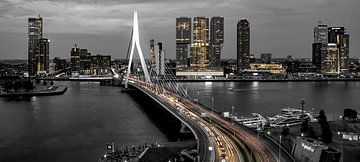 Skyline Rotterdam by Night  - Rotterdams Finest !   van Sylvester Lobé