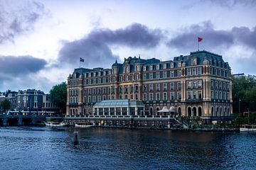 Hotel Amstel in Schwierigkeiten (Amsterdam) von Maxwell Pels