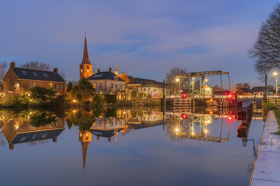 Koudekerk Aan Den Ijssel Koudekerk aan den Rijn - Kerk en Brug over de Oude Rijn van Frank Smit