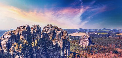 Landschappen in Bad Schandau met Schrammsteine stenen