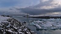 Jökulsárlón hangbrug van Timon Schneider thumbnail