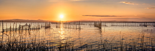 Coucher de soleil au bord du lac