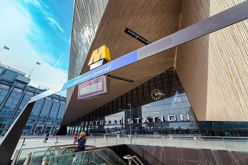 Rotterdam Centraal in perspectief van Rob van der Teen