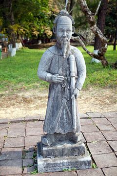 Statue in einer alten vietnamesischen Palastanlage von t.ART