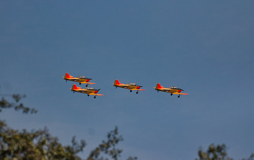 Een indrukwekkende vliegshow bij Ede.  Foto 1