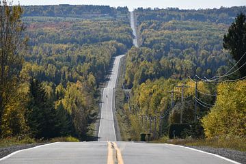 A country road in autumn by Claude Laprise