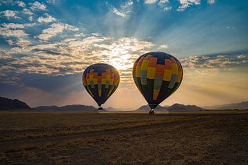 Luchtballonvaart over de Namib-woestijn Namibië, Afrika van Patrick Groß