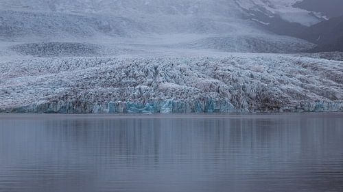 glacier au lac glaciaire Jökulsarlon en Islande