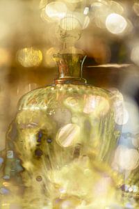 Fantasy Champagne Bubbles. Gold