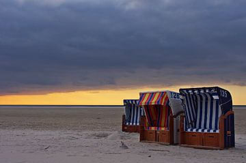 Abends am Strand by Angela Dölling