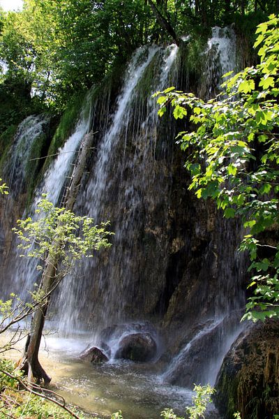 Wasserfälle im Nationalpark Plitvicer Seen, Kroatien by Renate Knapp