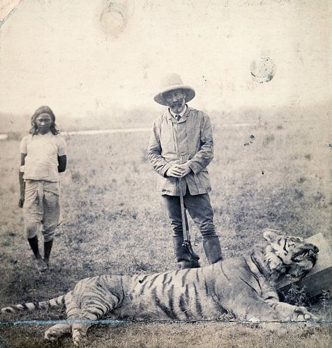 Antieke foto zwart wit safari jagers