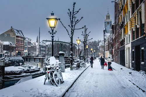 Delfshaven with snow