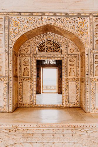Beautiful marble in Agra fortress in India