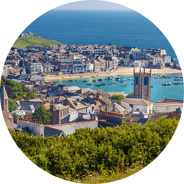 Zicht op de oude stad en haven van St. Ives, Cornwall