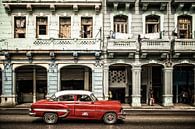 Oldimer in Havana at the Malecon by Thomas Damson thumbnail
