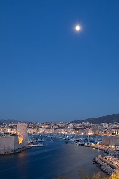 Marseille by Bart van Hoek