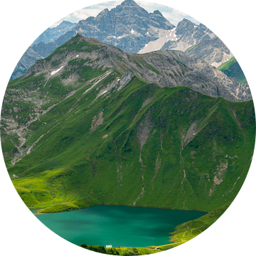 Uitzicht over de Schrecksee naar de Allgäuer Alpen van Leo Schindzielorz