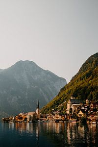 Hallstatt das schöne Dorf in den Bergen von Österreich (Alpen)