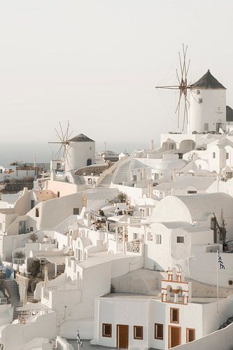 Uitzicht op de molens in Oia, Santorini | reisfotografie print
