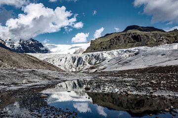 Svinafellsjokull gletsjer in Skaftafell Nationaal Park, IJsland van Sjoerd van der Wal Fotografie