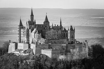 Burg Hohenzollern en noir et blanc sur Henk Meijer Photography