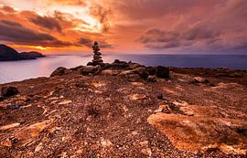 Cairn sunrise in Madeira by VIDEOMUNDUM