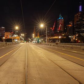 Melbourne in Australië bij nacht. van Jiri Viehmann