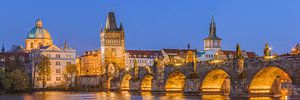 Panorama van de Karelsbrug in Praag
