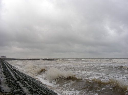 Storm aan zee