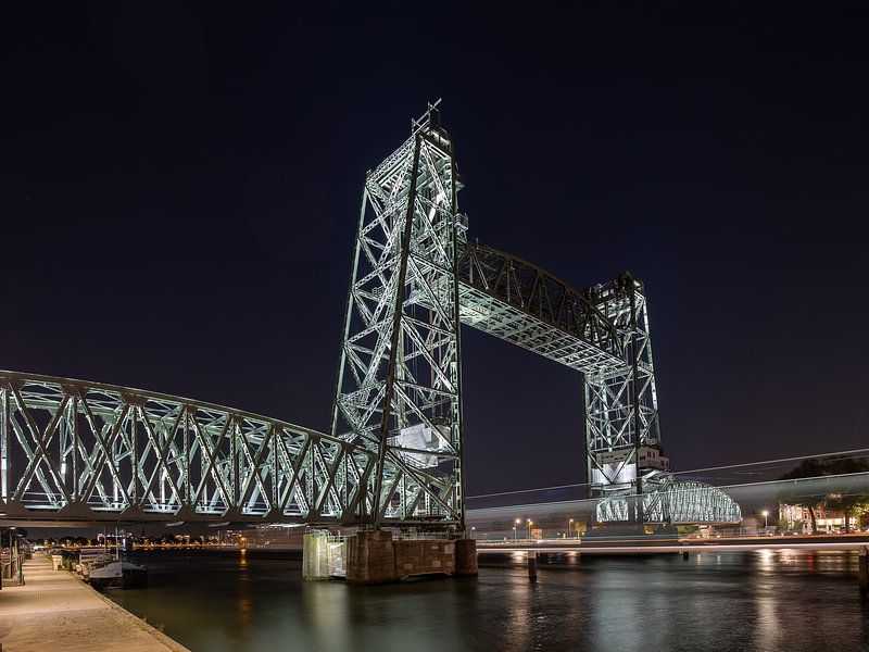 De Hef à Rotterdam le soir par Pieter van Dieren (pidi.photo)