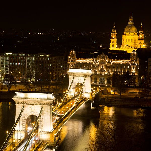 De Kettingbrug in Boedapest Hongarije par Willem Vernes