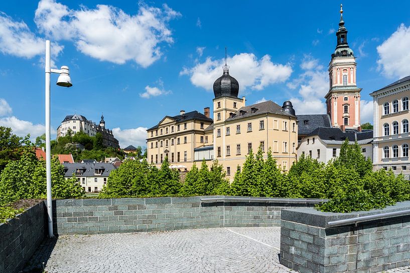 Oude stad van Greiz in Thüringen met kasteel op de achtergrond van Animaflora PicsStock