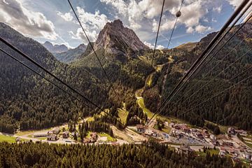 Ski lift Col dei Rossi by Rob Boon