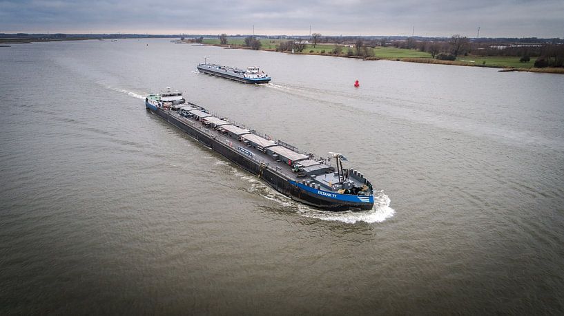 Motortankschip Eiltank 77 van Vincent van de Water