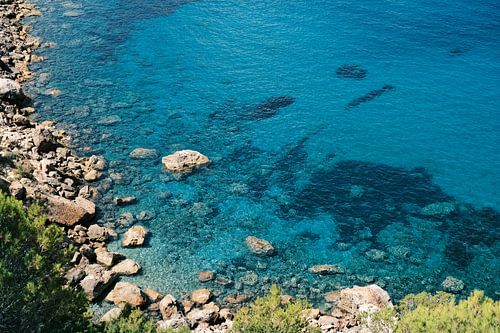 Kliffen en golven: De spectaculaire kust van Ibiza 6 // Ibiza // Natuur- en Reisfotografie