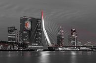 Feyenoord projection on 'De Rotterdam' Black and white by Midi010 Fotografie thumbnail