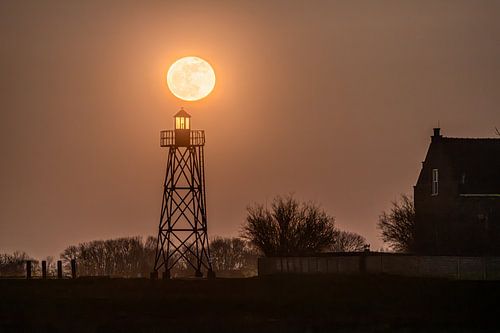 Der Schokland-Leuchtturm - Leitfaden für Nachtlicht von Peter Abbes