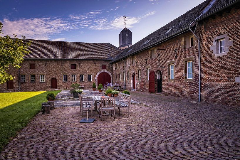 Hof von Schloss Cortenbach von Rob Boon