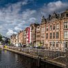 Famous canal houses along the canal in Amsterdam, the Capital city of The Netherlands. van Robert Kok