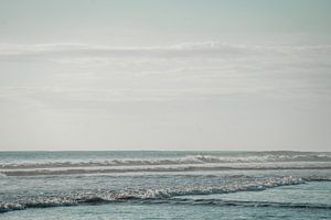 Wavy Silence Endloses Meer und Horizont