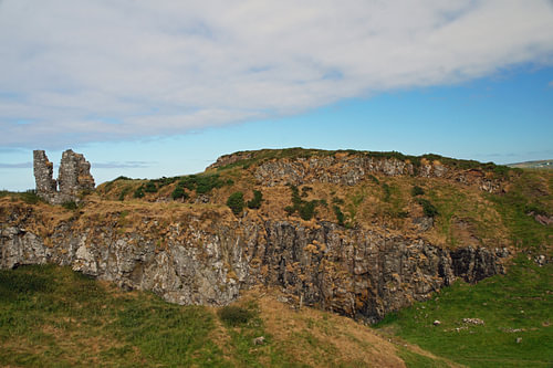 Dunseverick Castle is de ruïne van een kasteel in County Antrim, Noord-Ierland.
